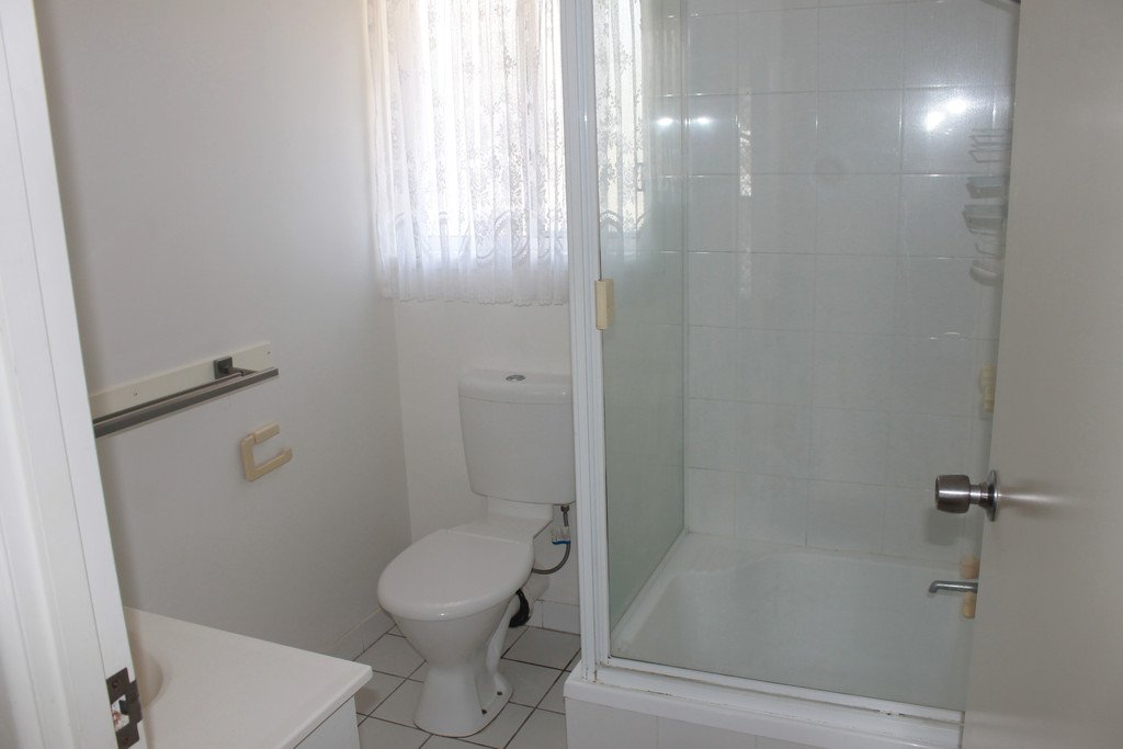 4/14 Beltana Drive BOYNE ISLAND 4