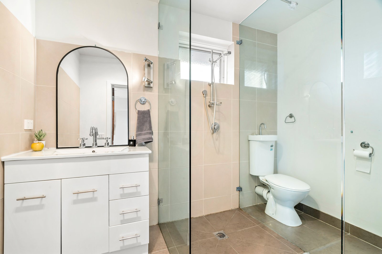 Real Estate and Property in 4/14 Briggs Street, Caulfield, VIC