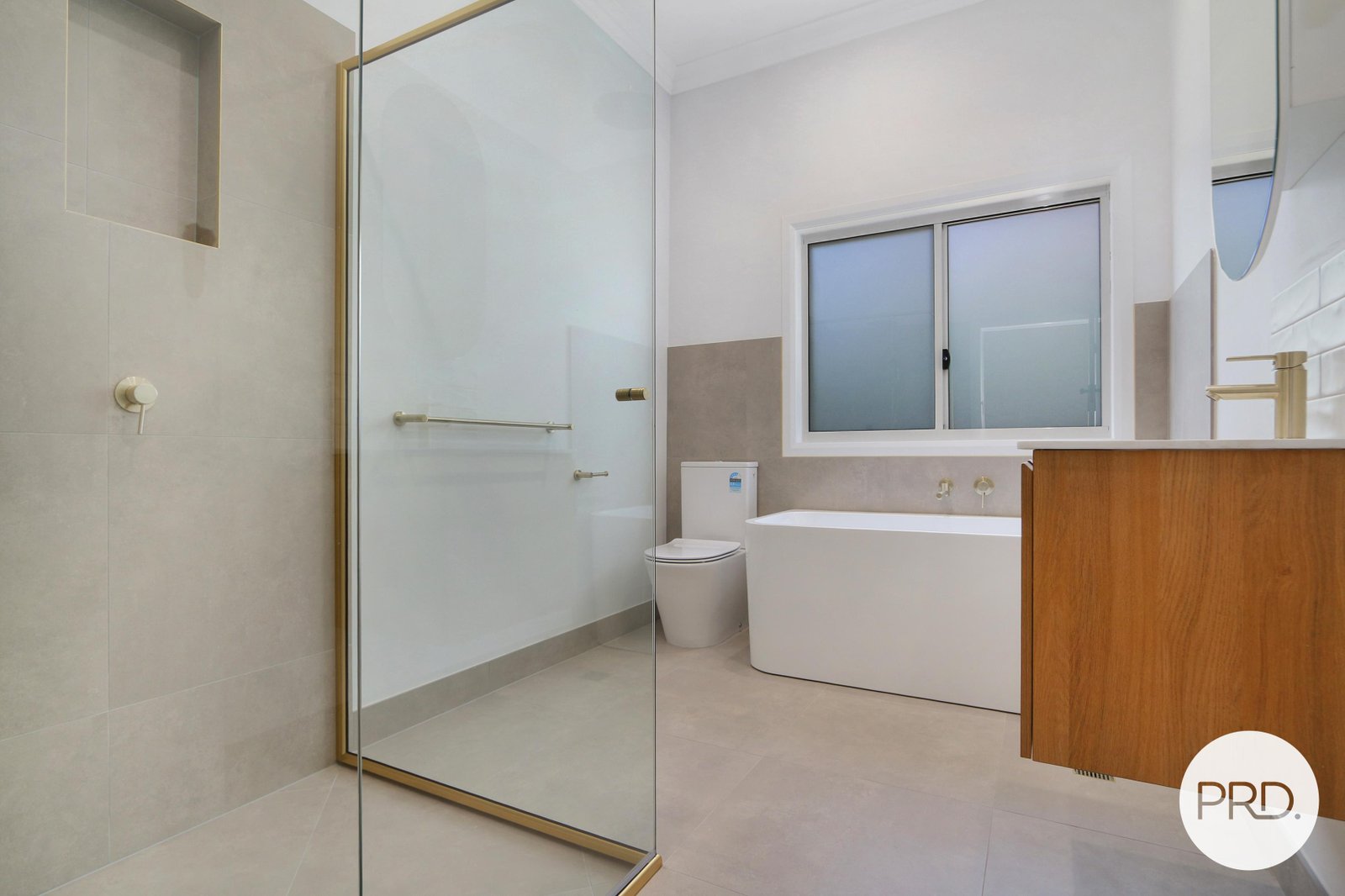 414 Buckingham Street NORTH ALBURY 6