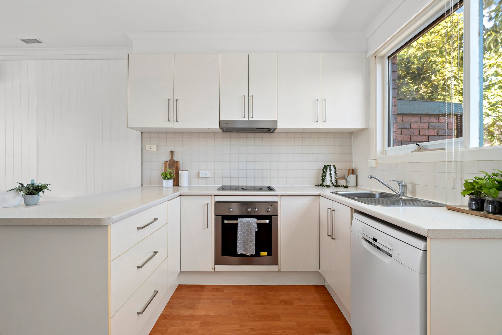 Gallery: 4/14 Carder Avenue
