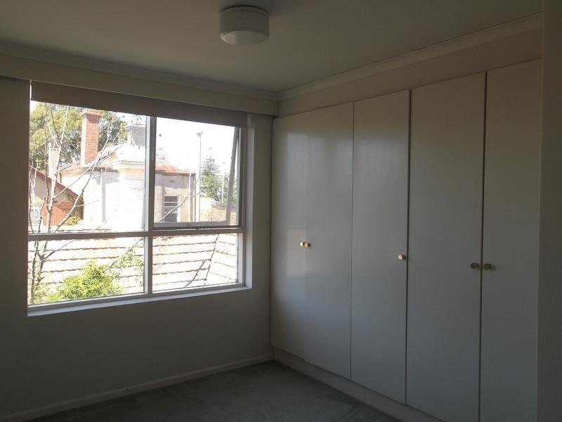 Gallery: 4/14 Deakin Street