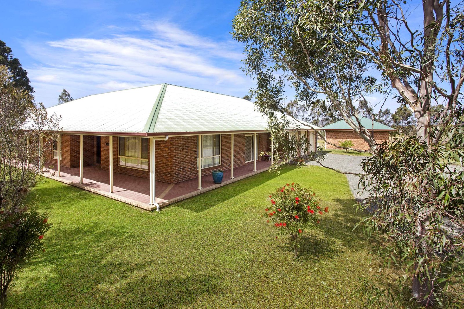 414 LUSKINTYRE Road LUSKINTYRE 2
