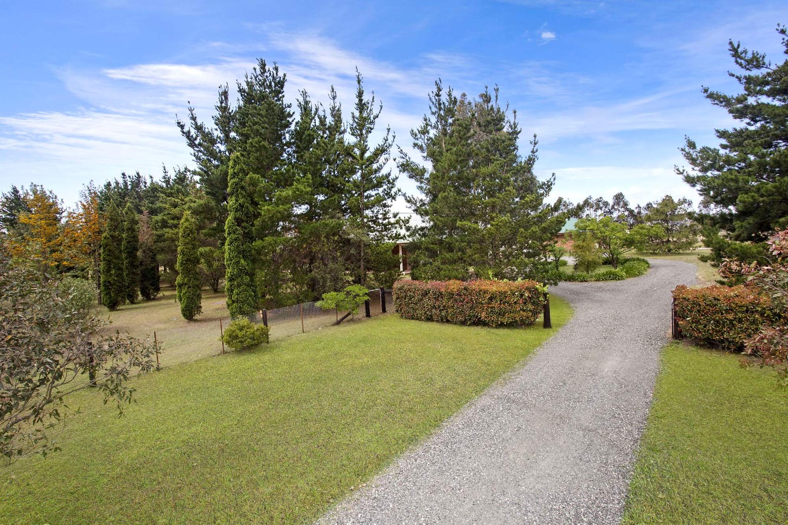 414 LUSKINTYRE Road LUSKINTYRE 8