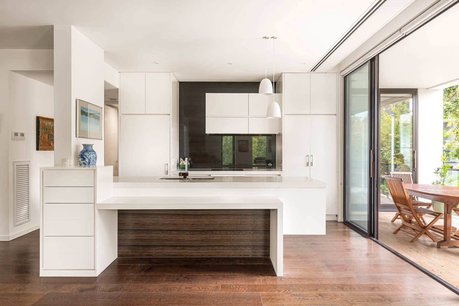 Real Estate and Property in 4/14 Martin Court, Toorak, VIC