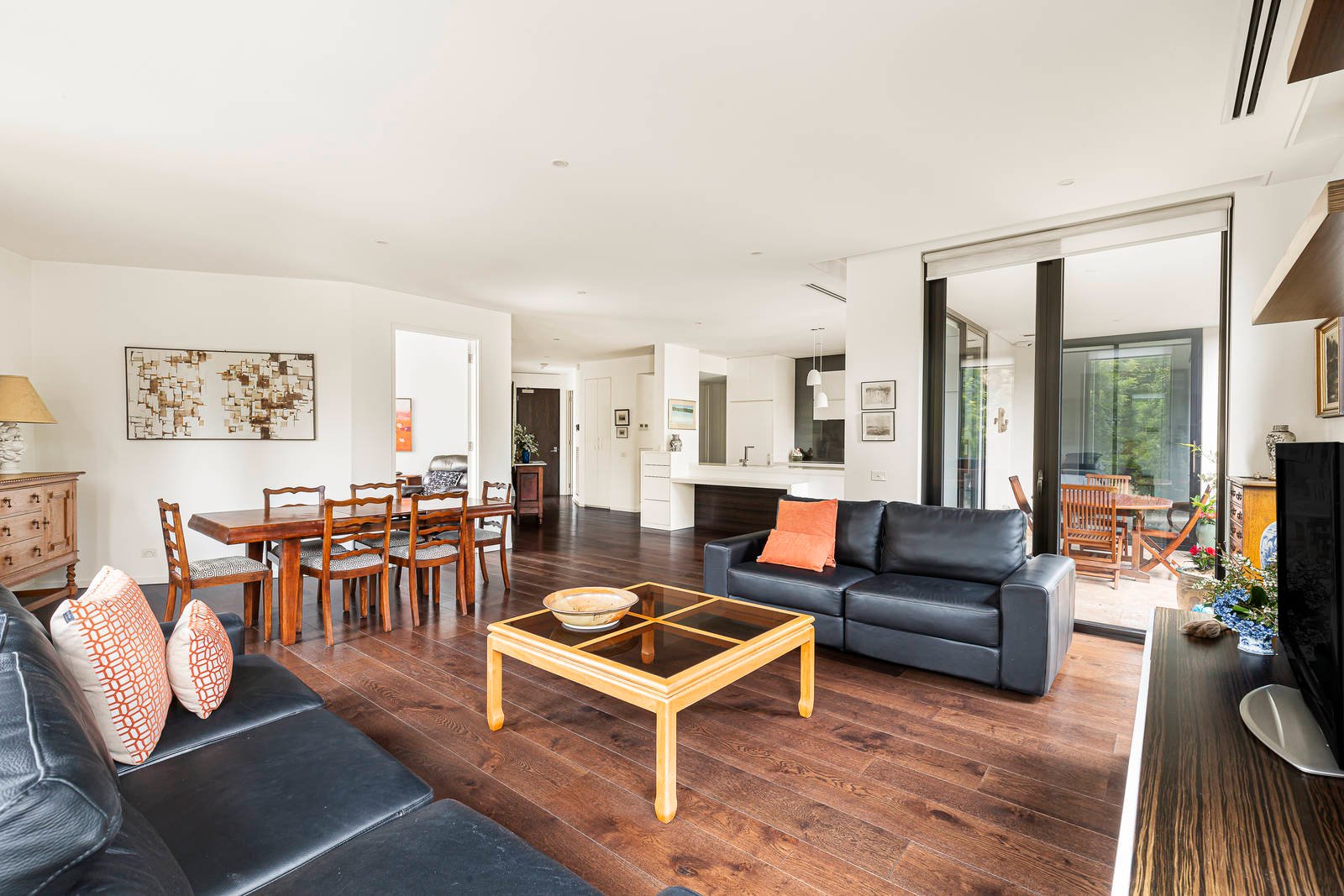 Real Estate and Property in 4/14 Martin Court, Toorak, VIC