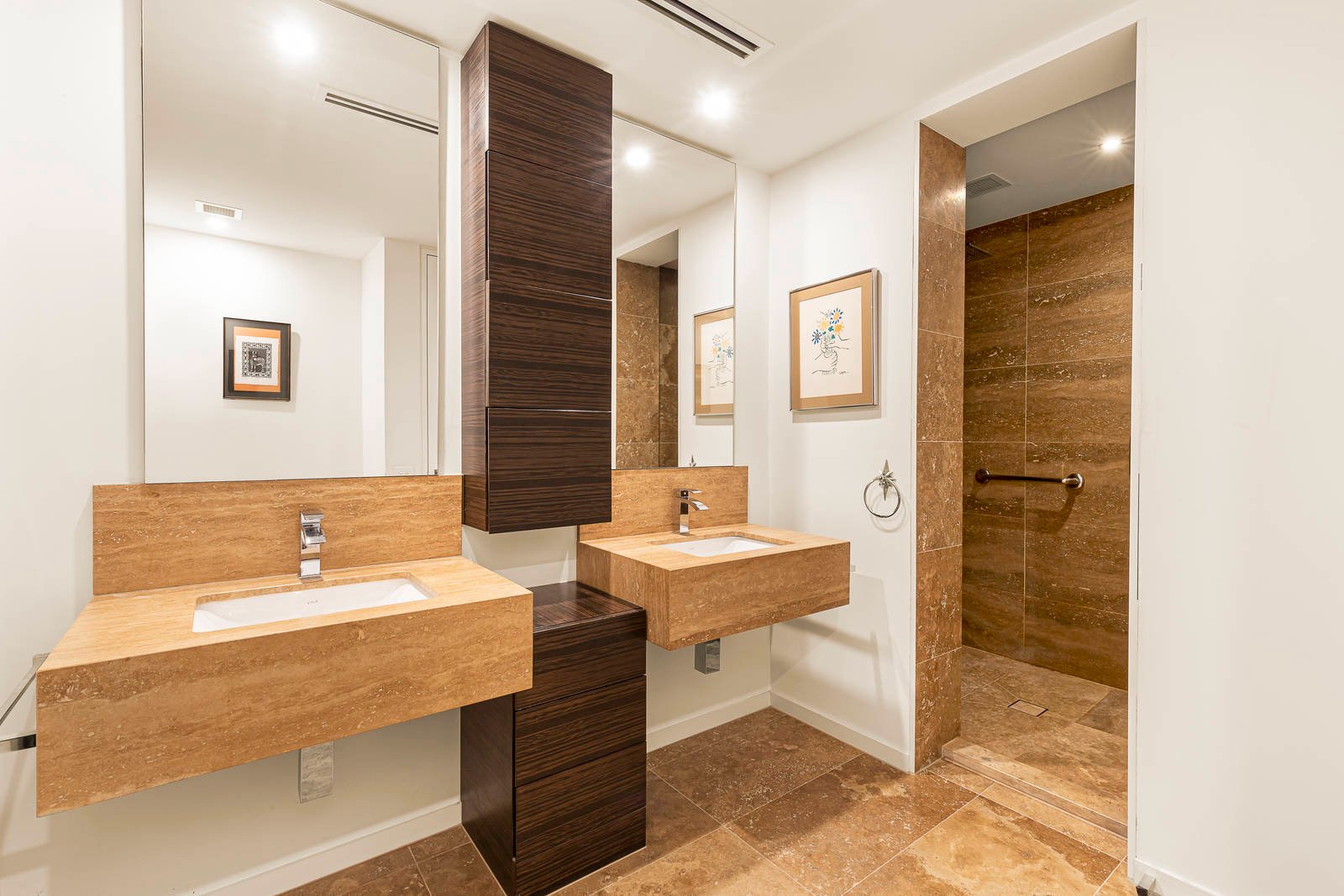 Real Estate and Property in 4/14 Martin Court, Toorak, VIC