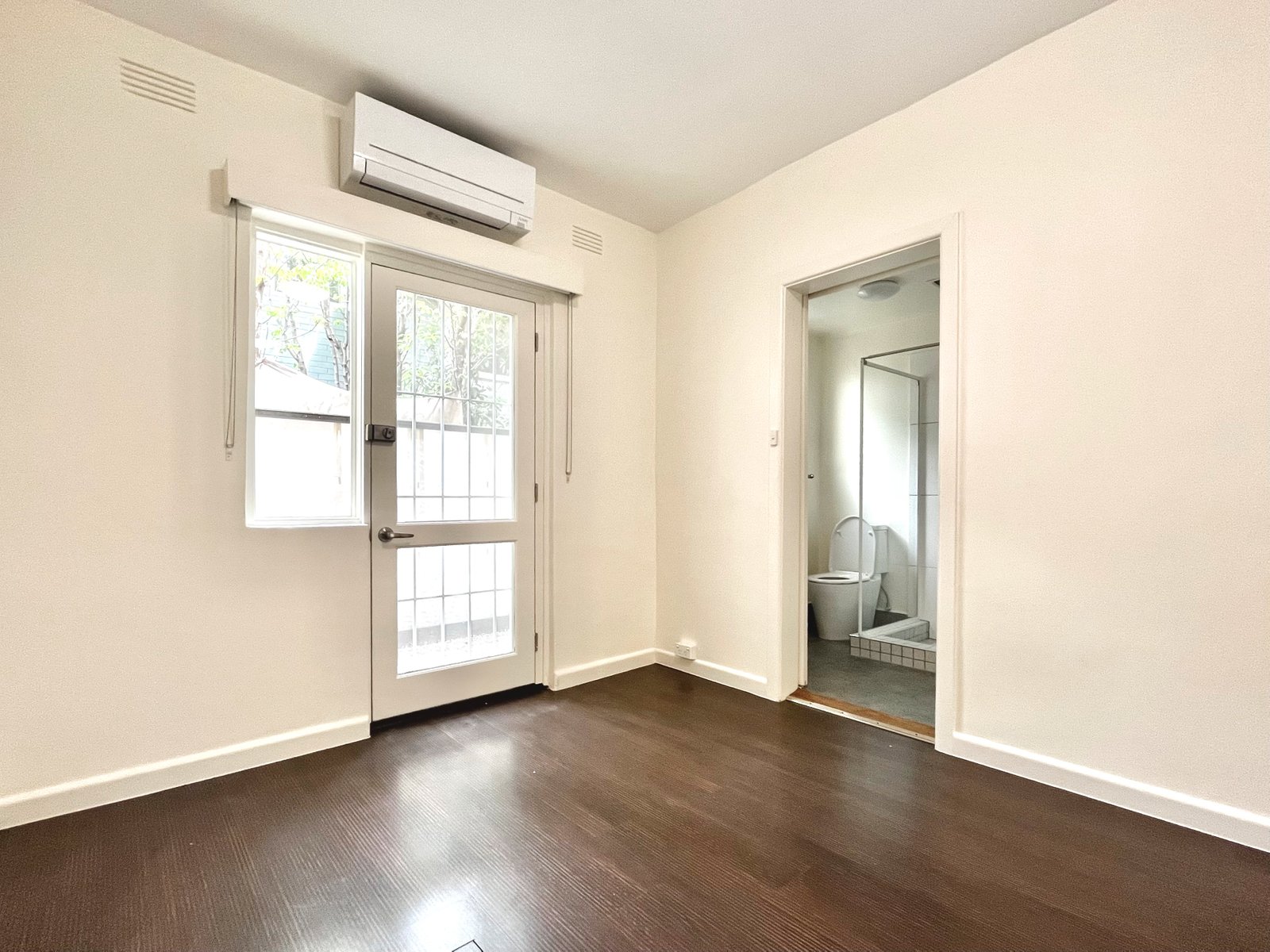 Gallery: 4/14 Osborne Avenue
