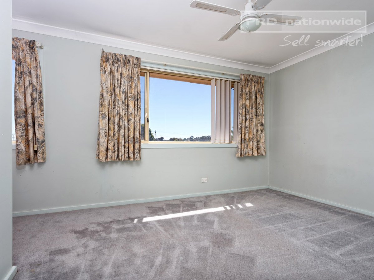 4/14 Wewak Street ASHMONT 5