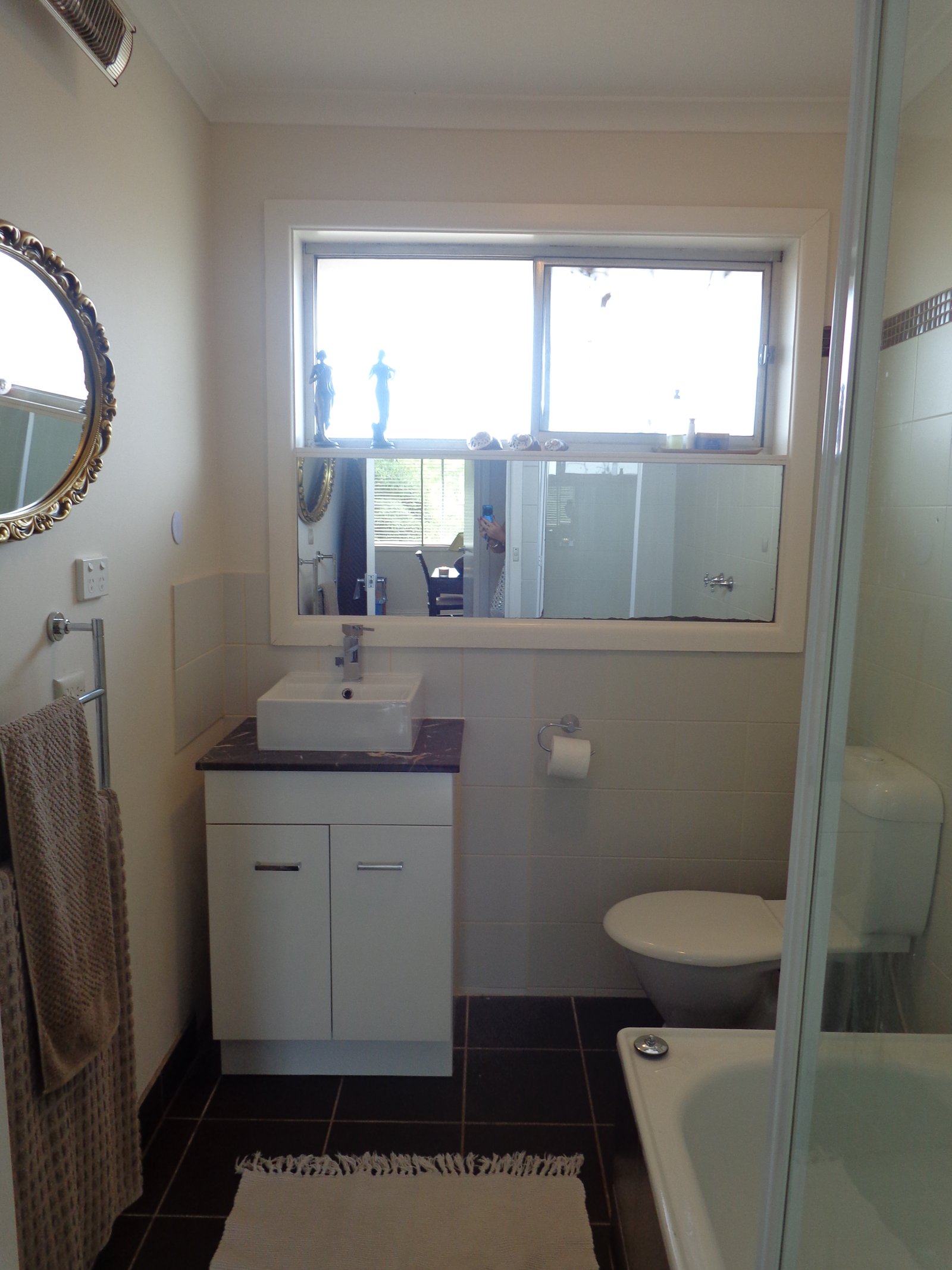 Gallery: 4/140 Charman Road