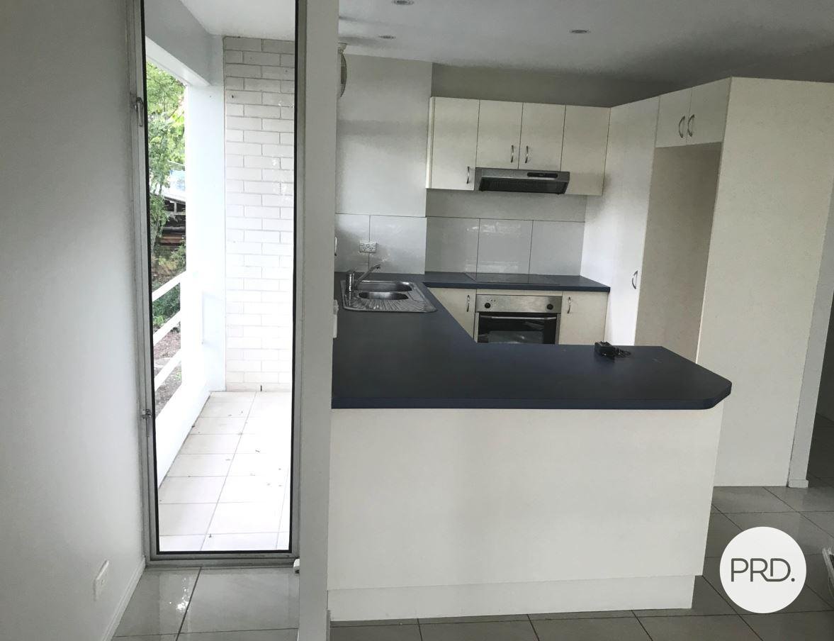 4/142-144 Ryan Street WEST END 3