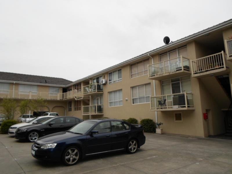 Gallery: 4/146 Hyde Street