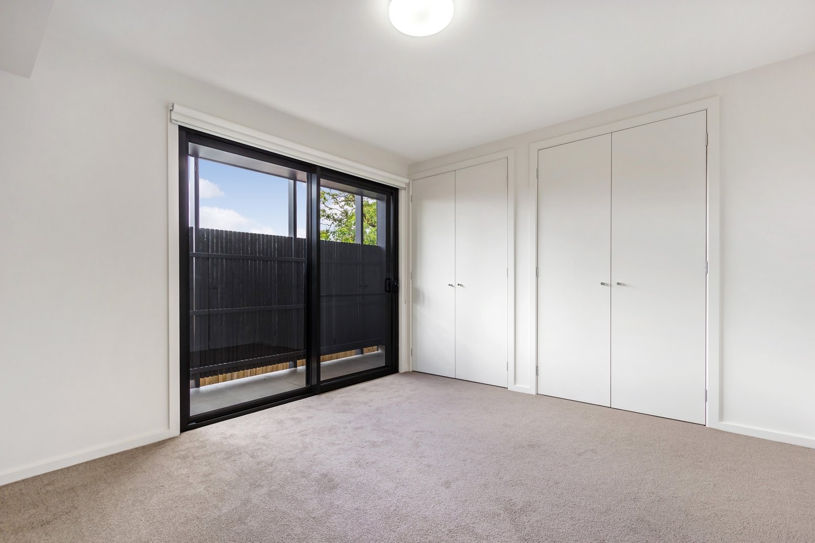 Real Estate and Property in 4/146 Thames Street, Box Hill North, VIC