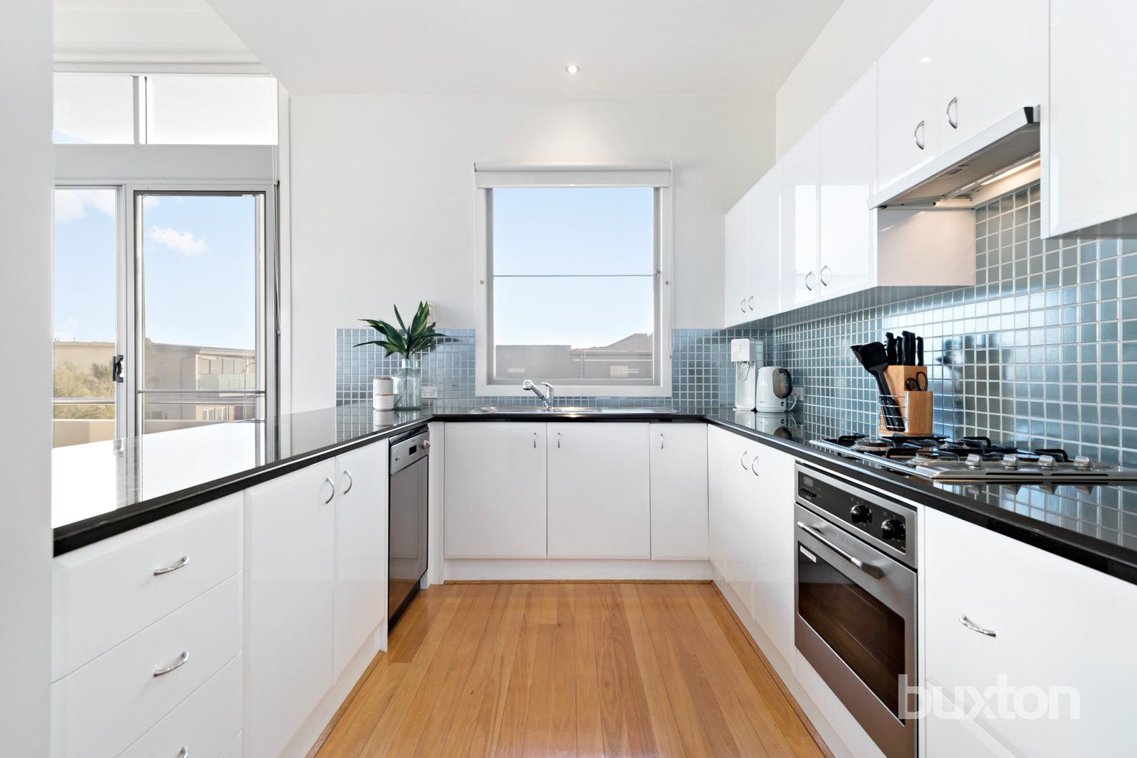 Gallery: 4/147 Nepean Highway