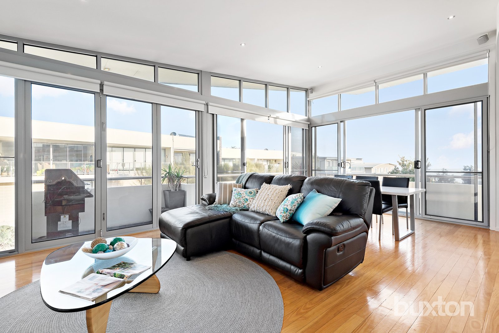 Gallery: 4/147 Nepean Highway