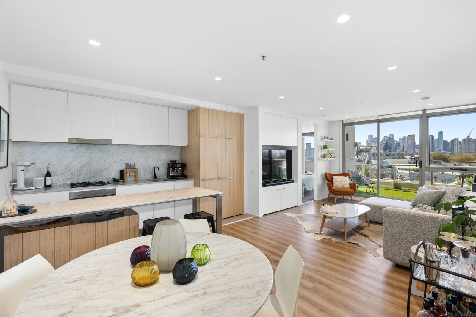 Gallery: 414/99 Dow Street