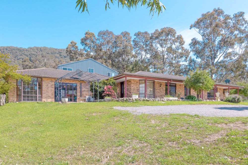 415 Lambs Valley Road LAMBS VALLEY 24