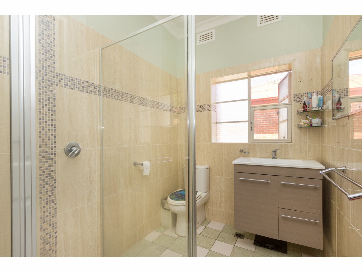 415 Olive Street SOUTH ALBURY 4