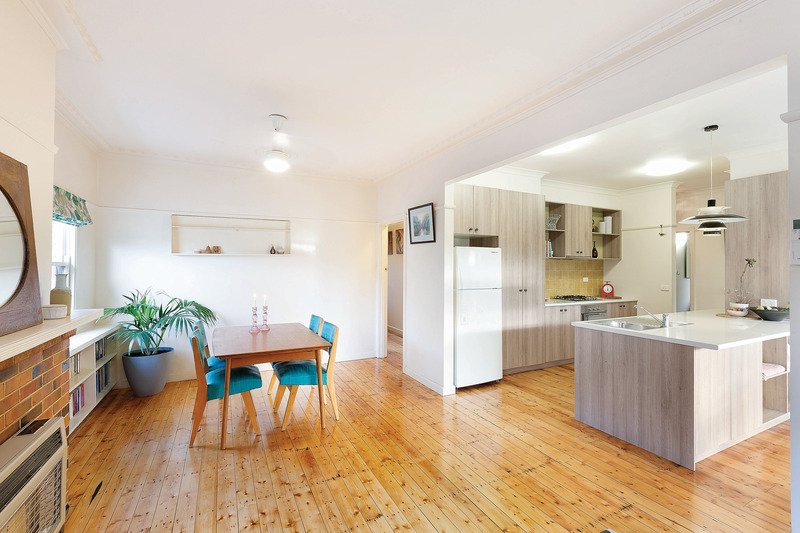 Gallery: 415 Peel Street North