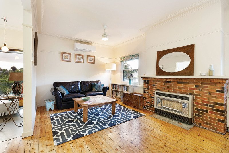 Gallery: 415 Peel Street North