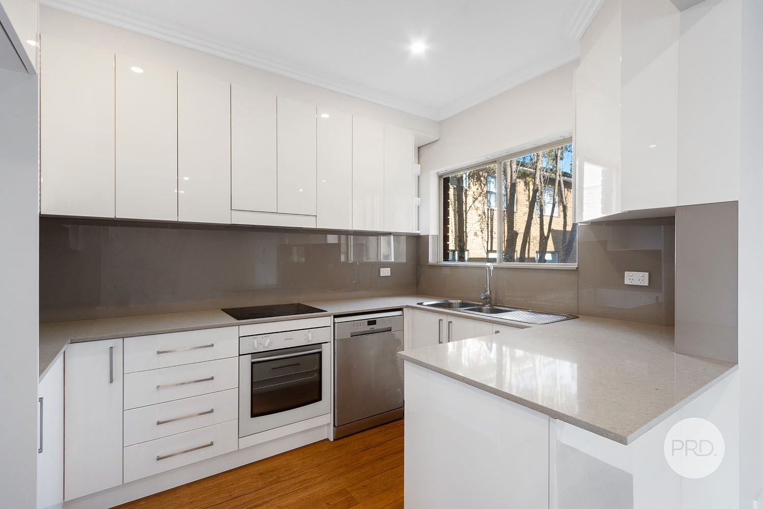 4/15 Rosa Street OATLEY 2