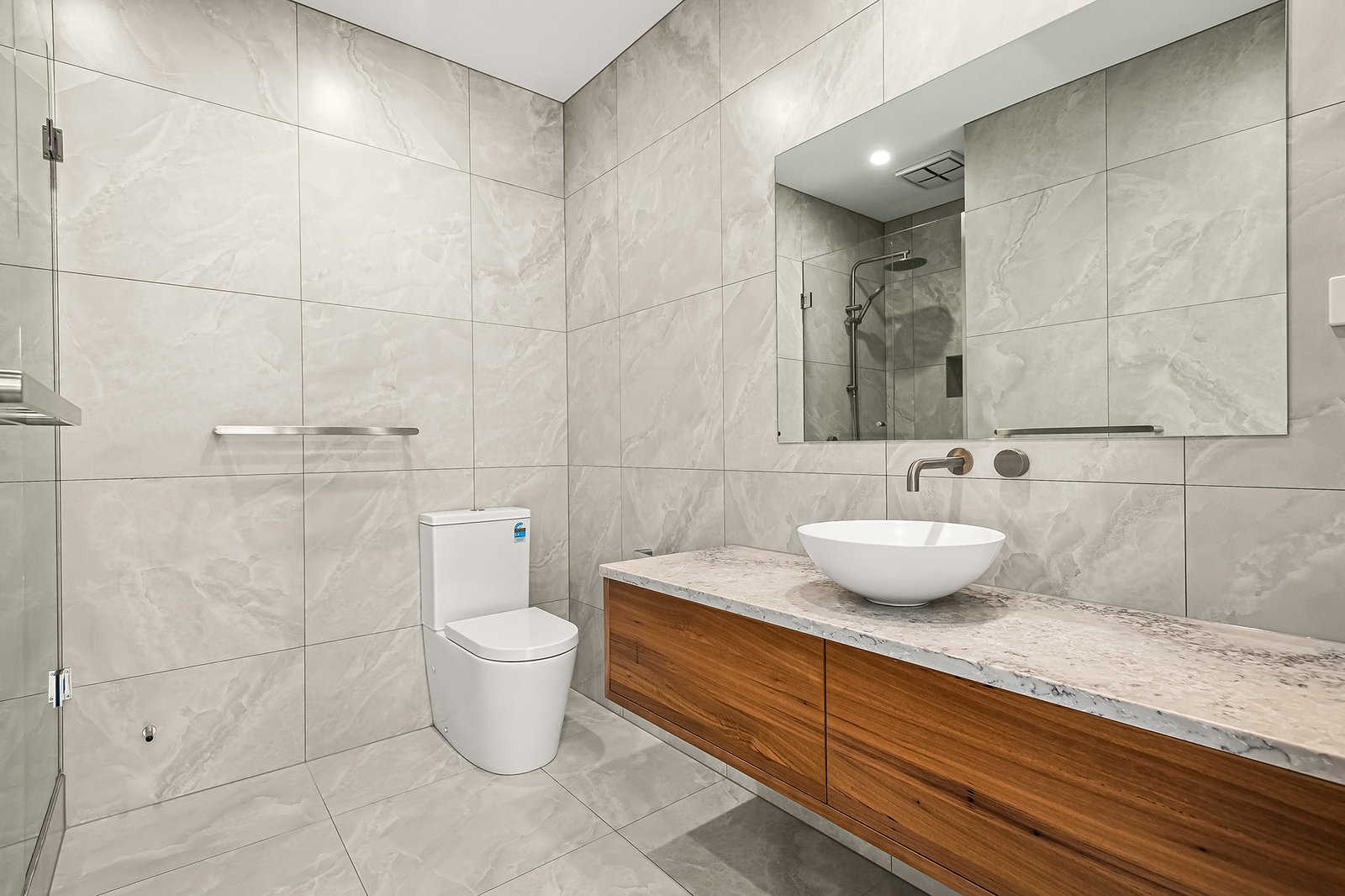 Real Estate and Property in 4/15 Waiora Road, Caulfield North, VIC