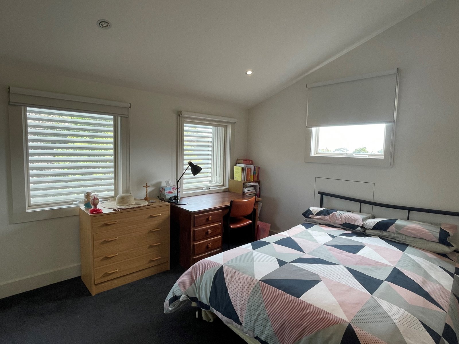 Gallery: 4/150-152 Brighton Road