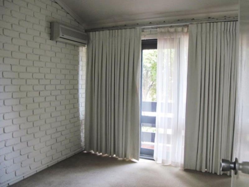 Gallery: 4/150 Hyde Street