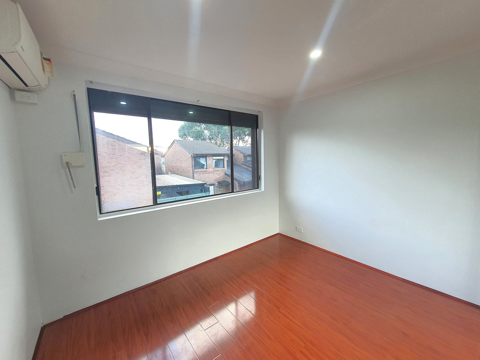 4/156 Moore Street LIVERPOOL 7