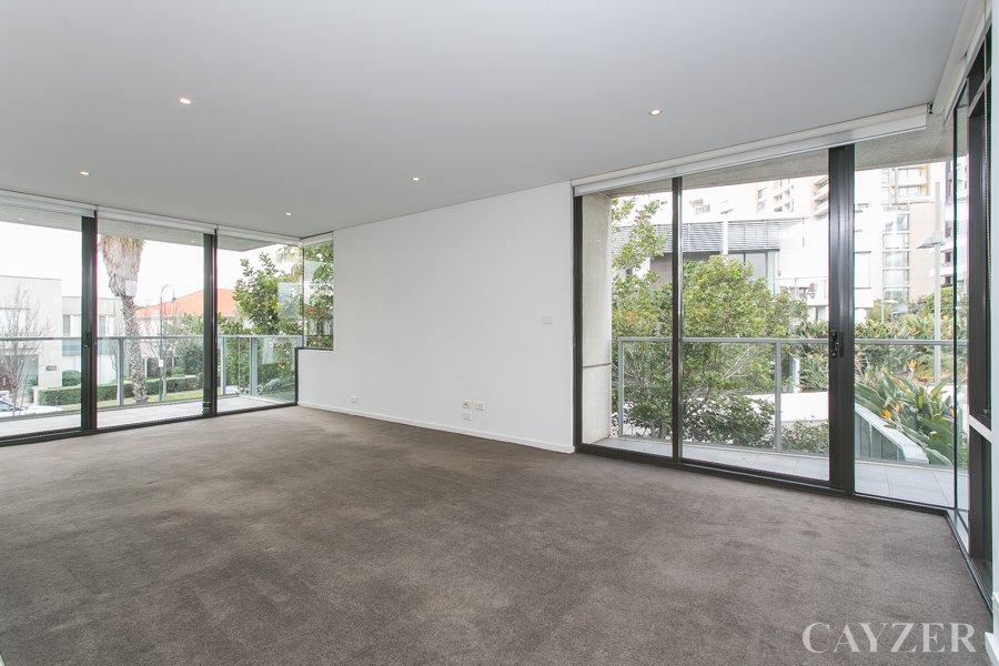 Gallery: 4/157 Beach Street
