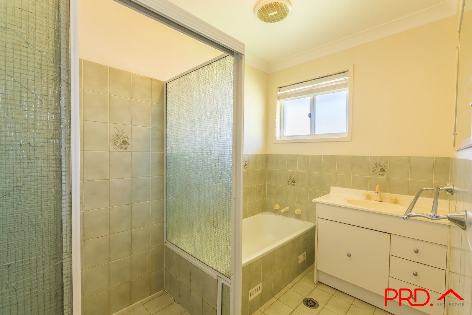 4/157 Carthage Street TAMWORTH 8