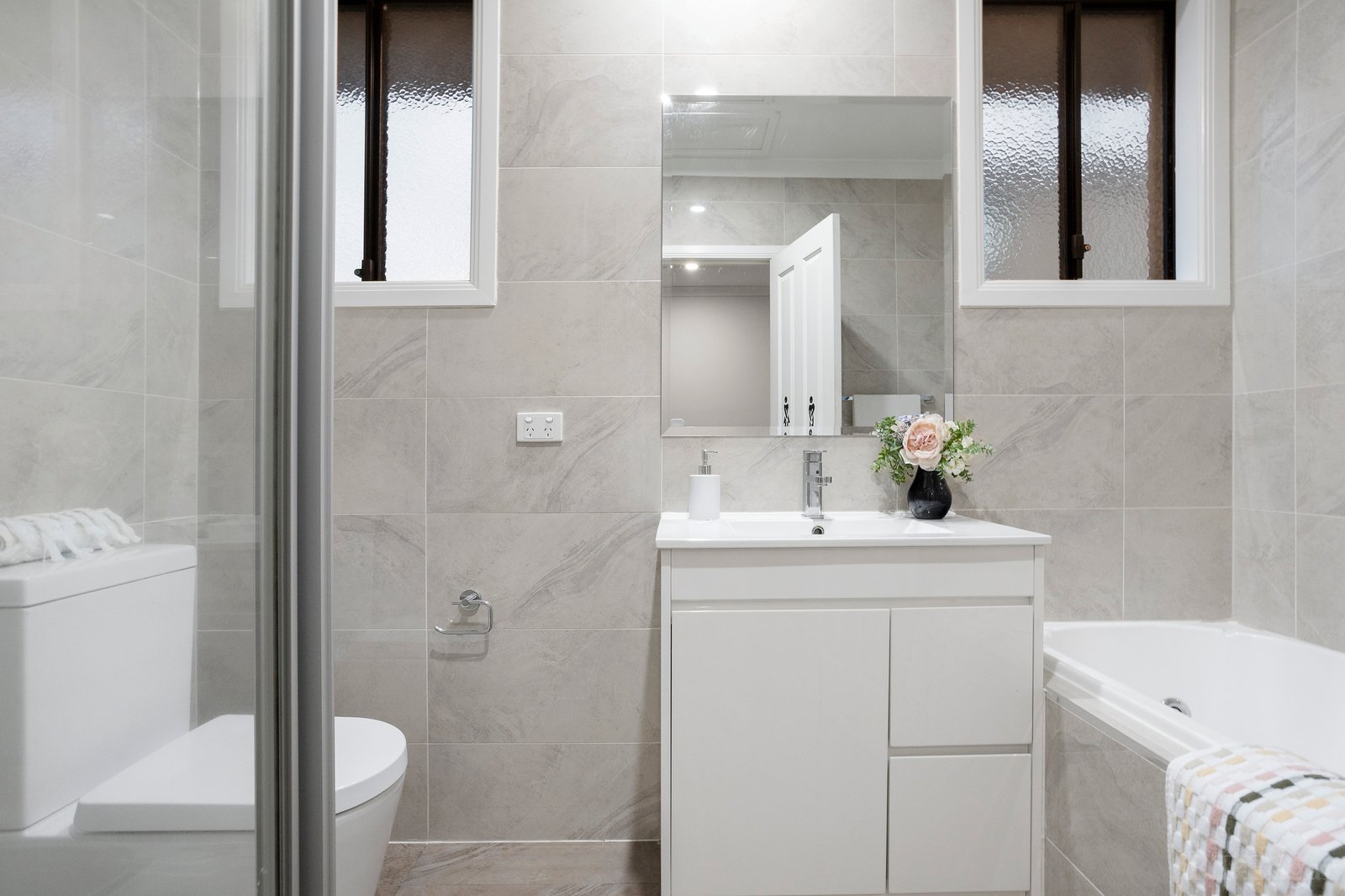 Real Estate and Property in 4/158 Warrigal Road, Camberwell, VIC