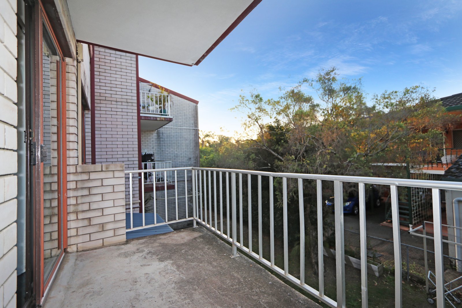 4/159 Muir Street LABRADOR 2