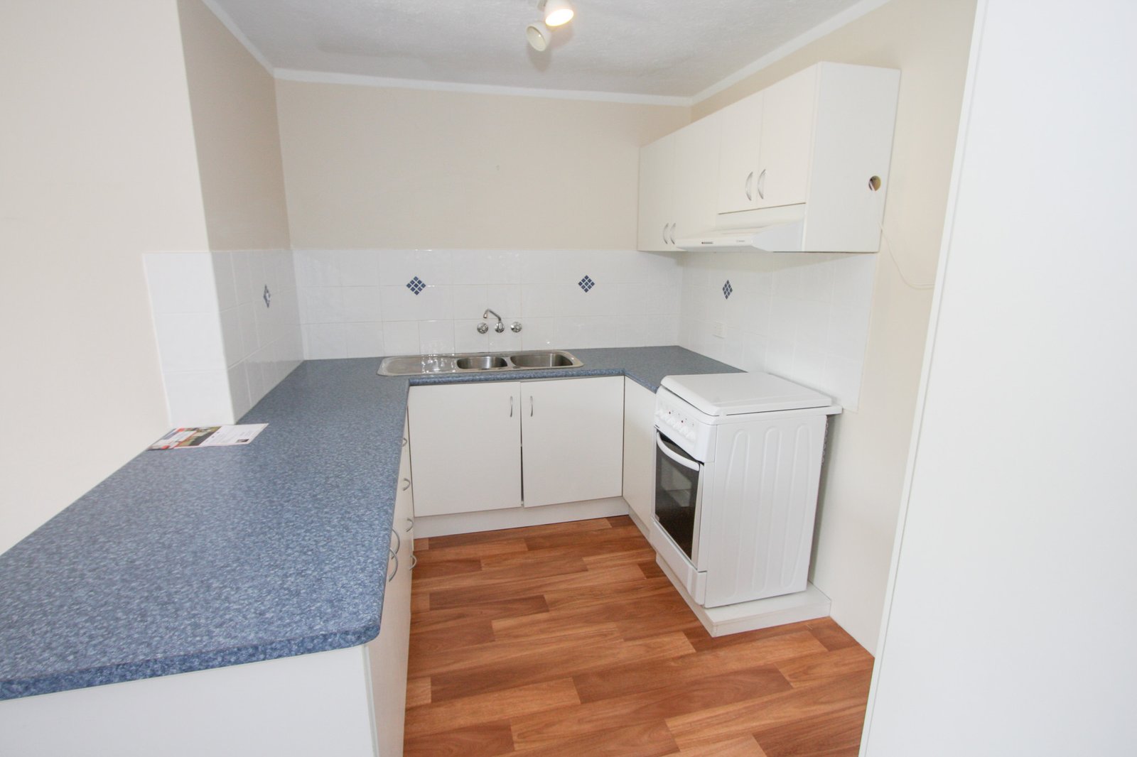 4/159 Muir Street LABRADOR 5
