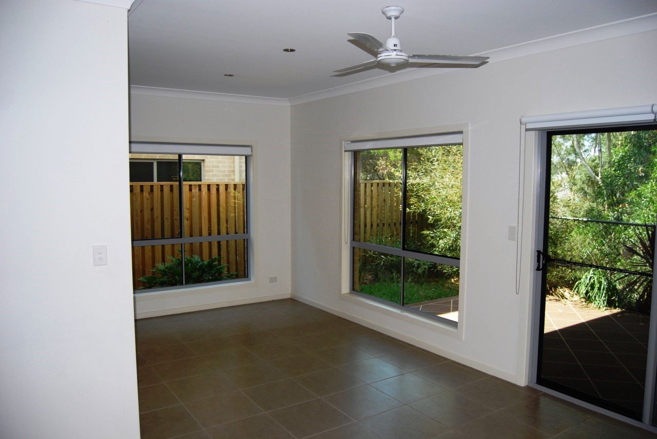 4/16-18 Geoff Wolter Drive West MOLENDINAR 3