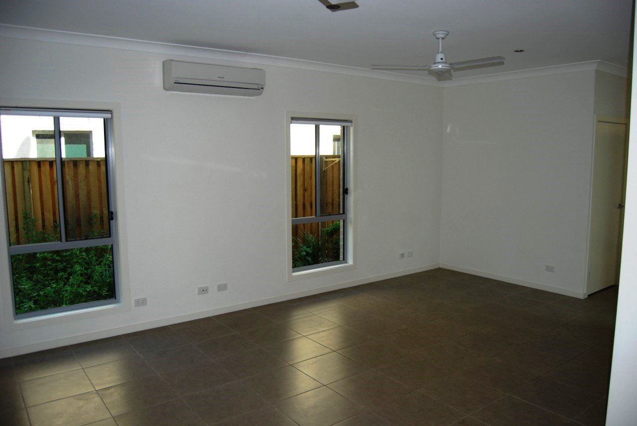 4/16-18 Geoff Wolter Drive West MOLENDINAR 4