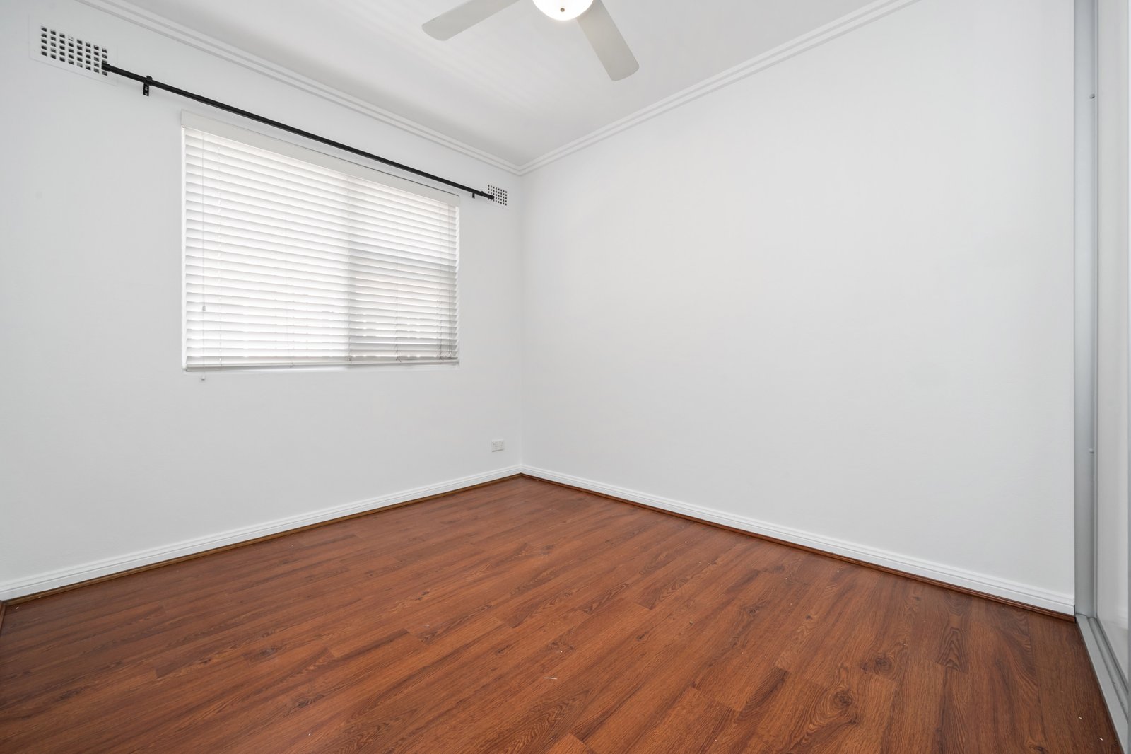 4/16 Brittain Crescent HILLSDALE 6