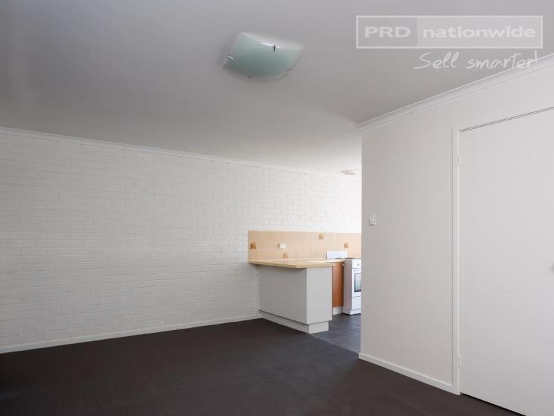 4/16 Bulolo Street Ashmont  ASHMONT 2