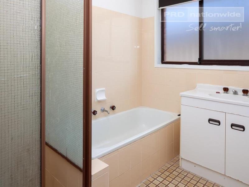 4/16 Bulolo Street Ashmont  ASHMONT 5