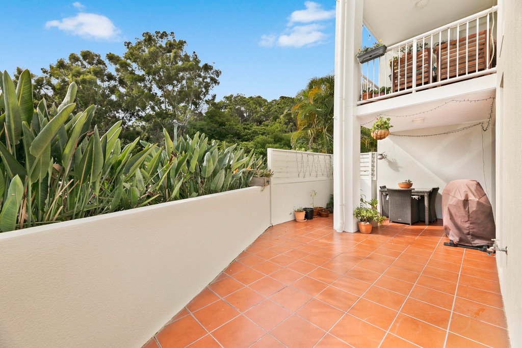 4/16 Djerral Ave  BURLEIGH HEADS 7