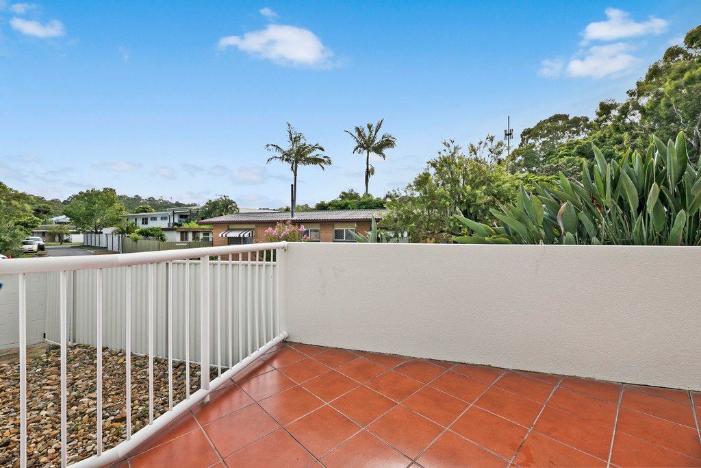 4/16 Djerral Ave  BURLEIGH HEADS 8