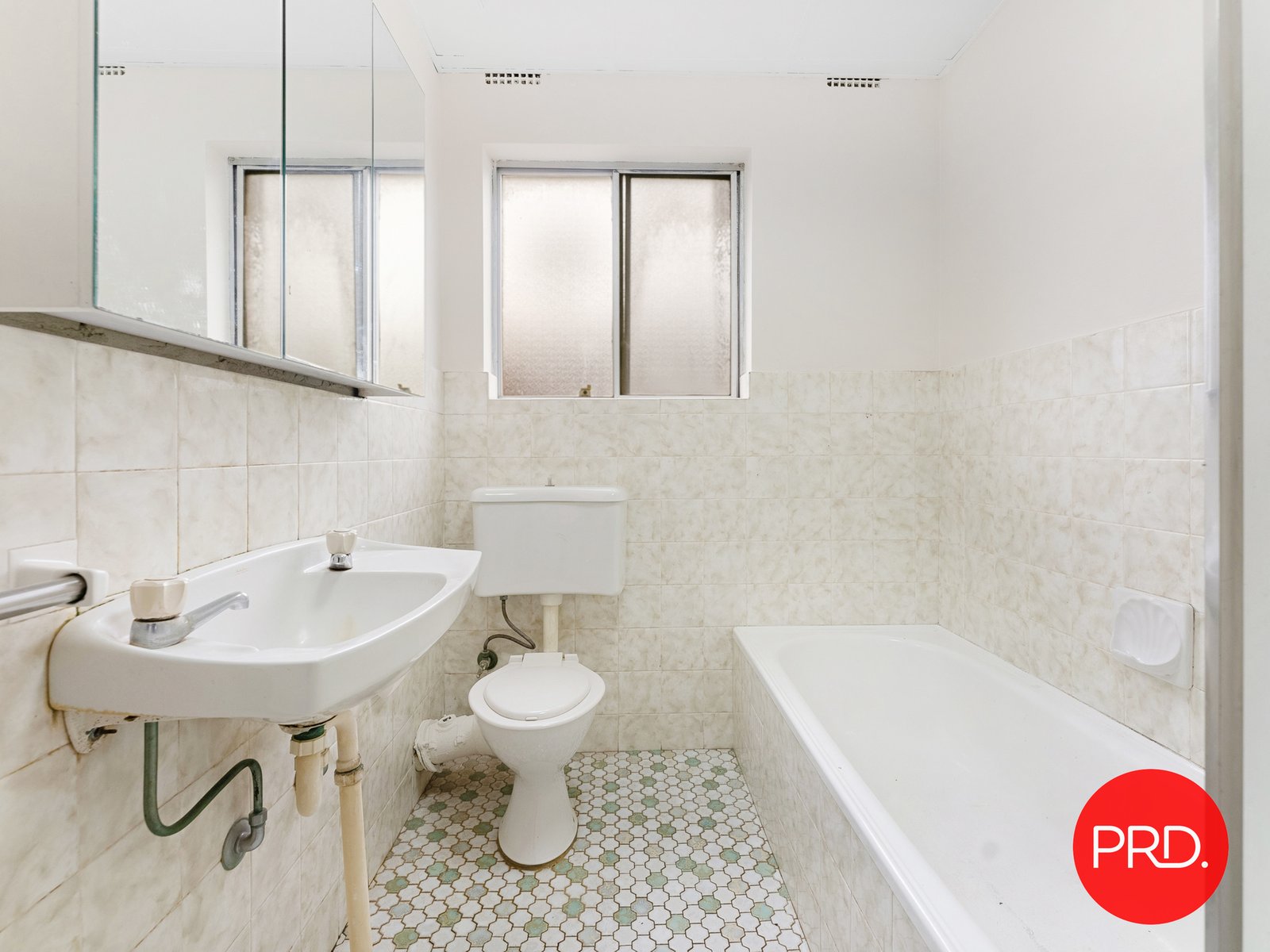 4/16 Guinea Street KOGARAH 5