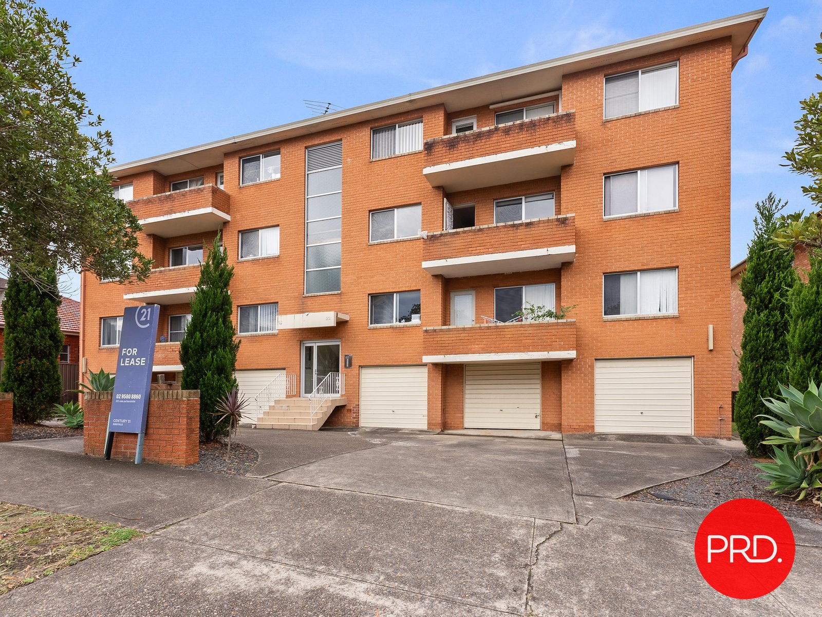 4/16 Guinea Street KOGARAH 6