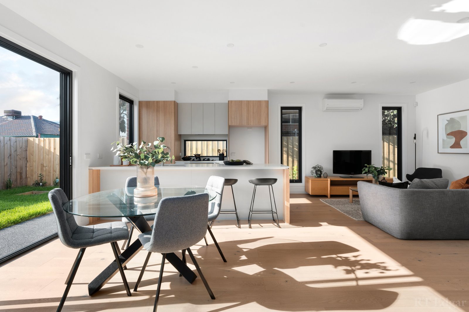 Real Estate and Property in 4/16 Haig Street, Reservoir, VIC