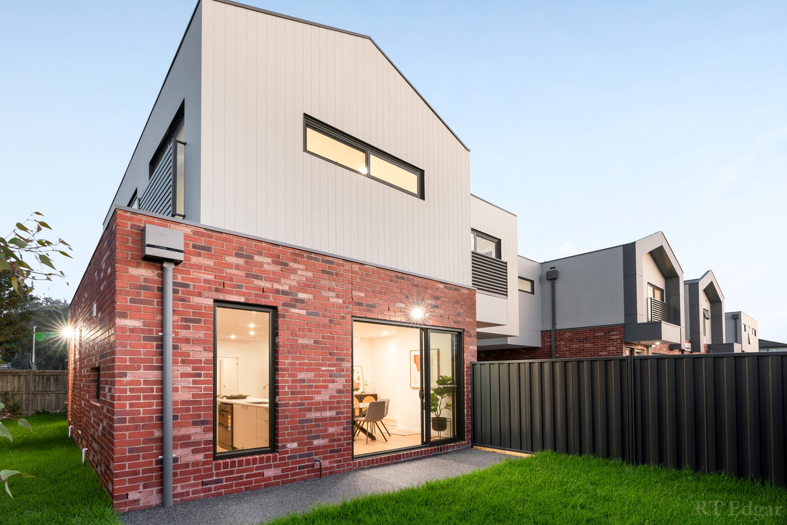 Real Estate and Property in 4/16 Haig Street, Reservoir, VIC