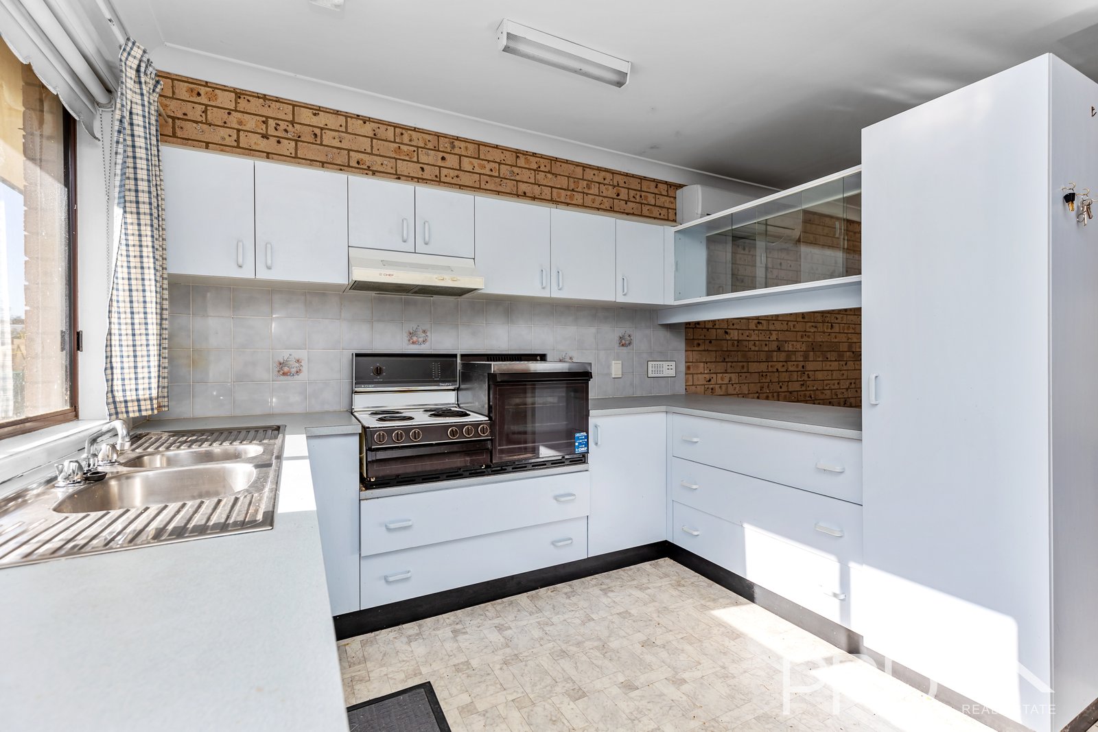 4/16 Havelock Street ADELONG 2