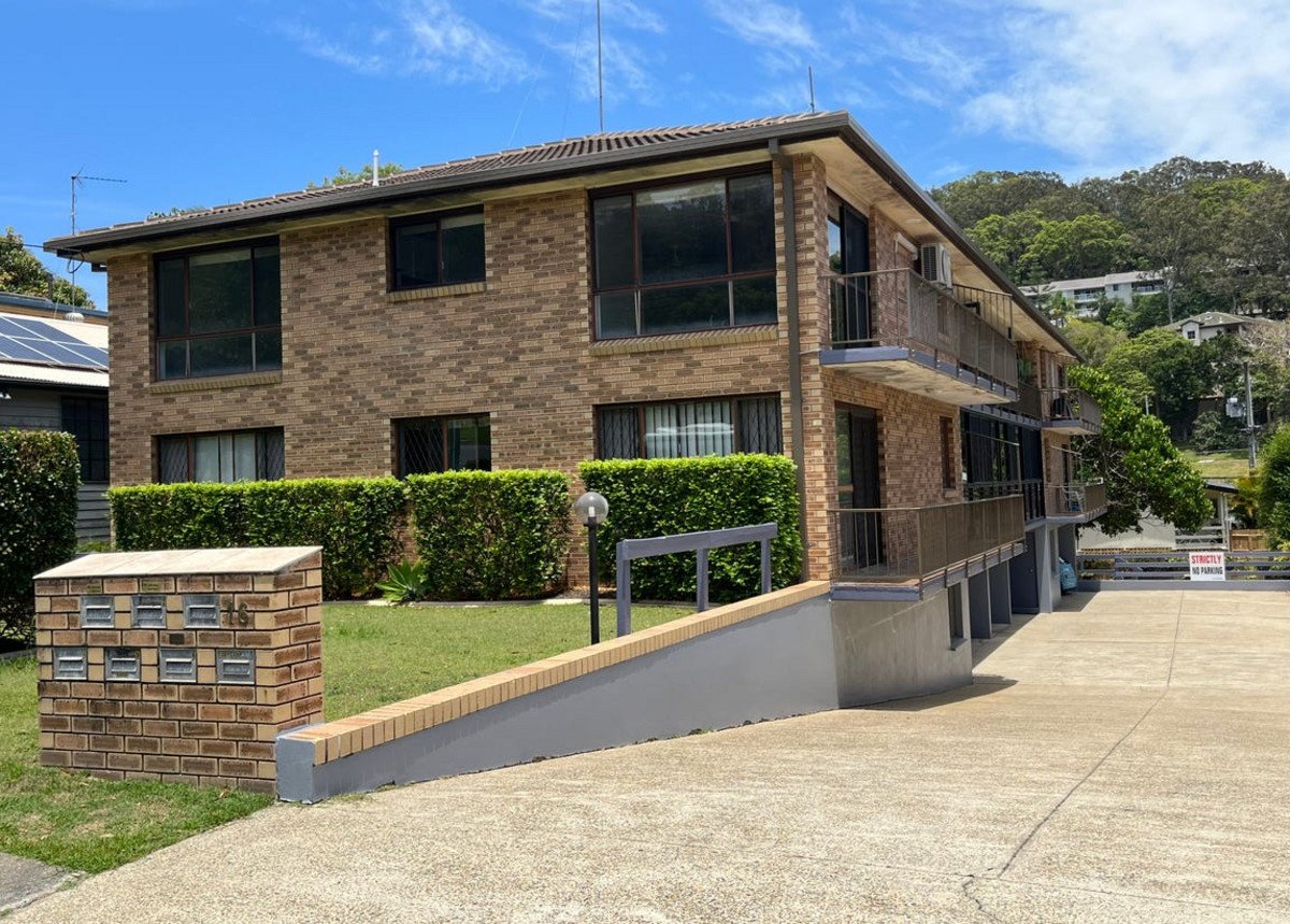 4/16 Hayle Street Burleigh Heads 1