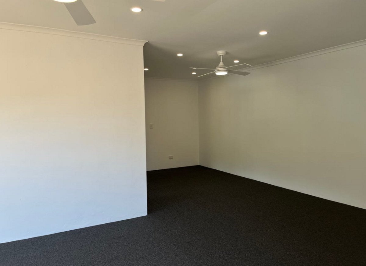 4/16 Hayle Street Burleigh Heads 6