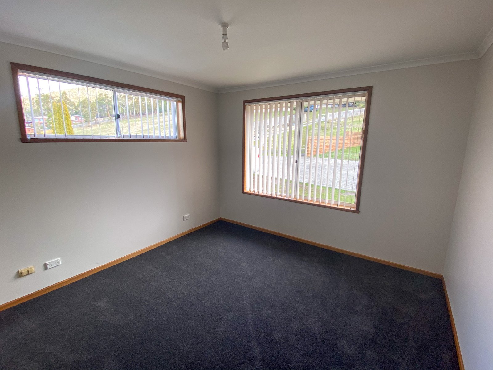 4/16 Lesdelle Street CLAREMONT 7