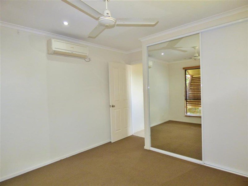 4/16 Marathon Street PROSERPINE 7