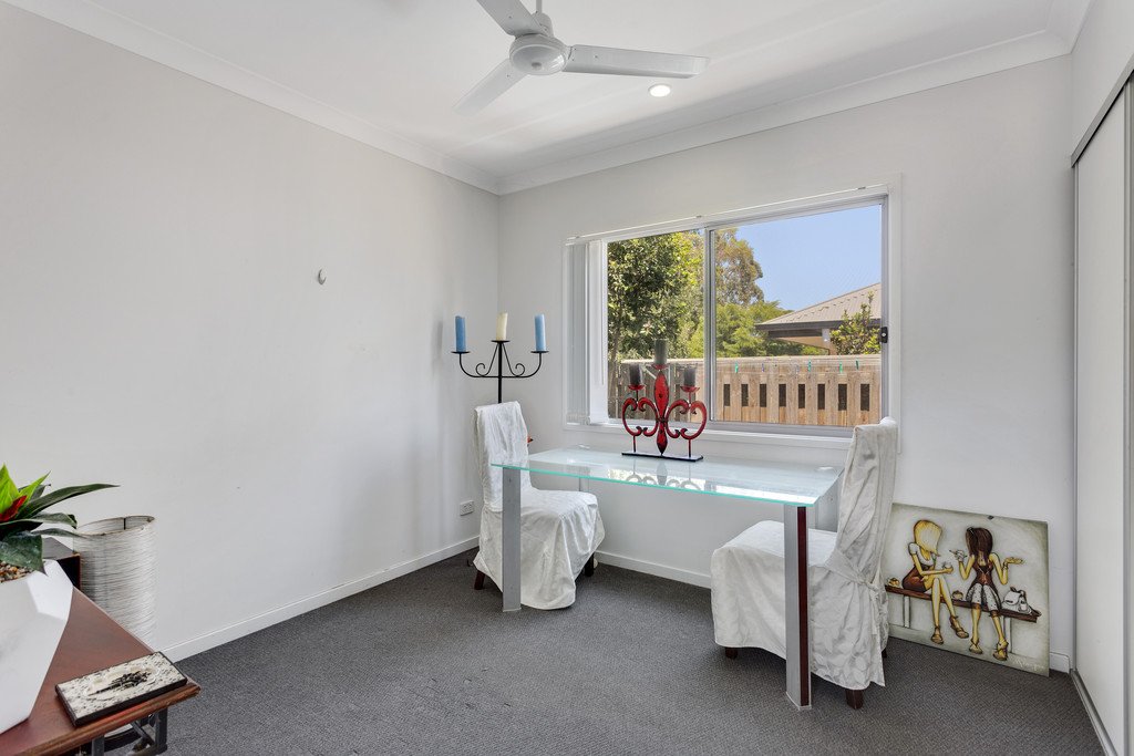 4/16 Sapphire Place ELANORA 10